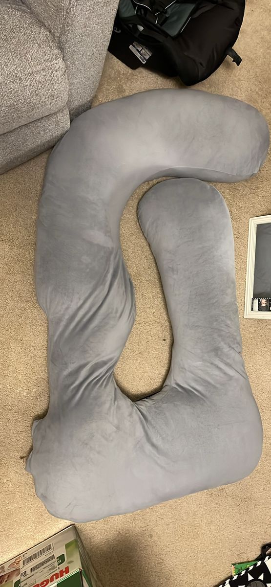 Pregnancy pillow
