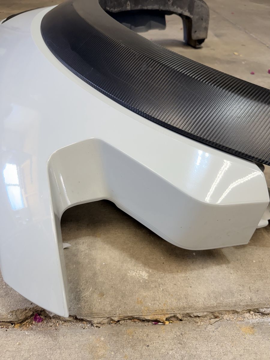 Main image 6