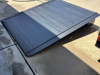 RetraxPro MX Manual Retractable Truck Bed Cover