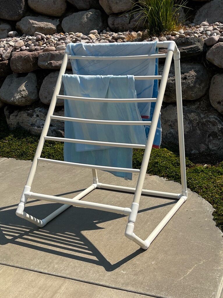 Pool Towel Holder