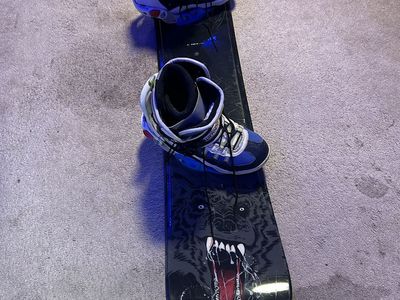 Snowboard