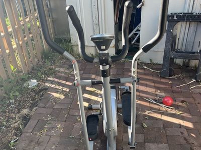 Elliptical running machine