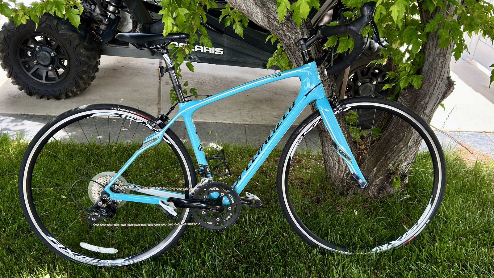 2014 Specialized Ruby Women’s Carbon Road Bike – 51 cm – Only 400 Miles