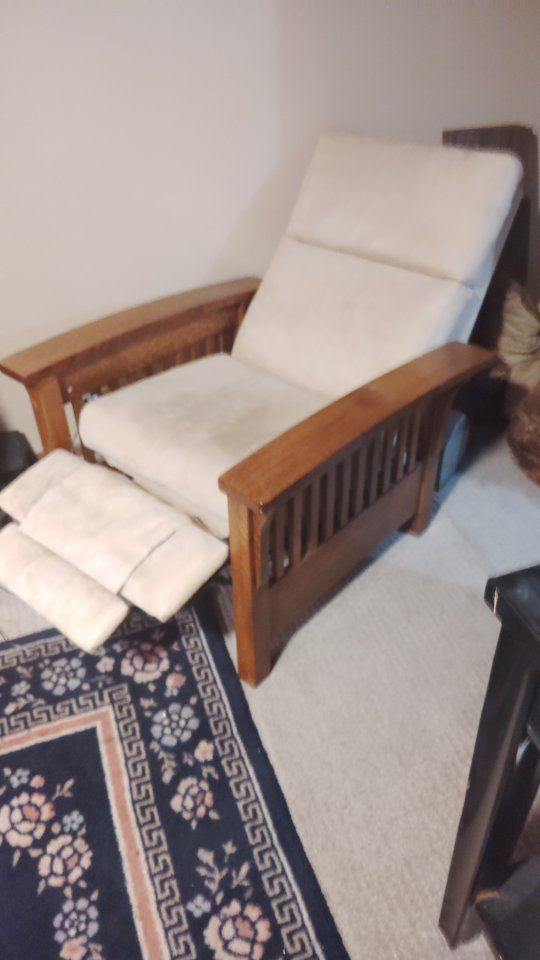 very comfortable recliner