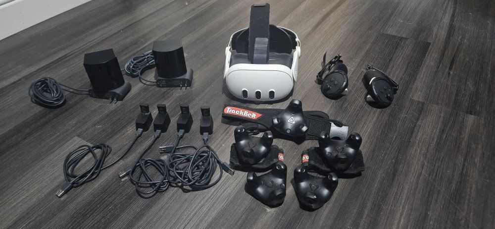 meta quest 3, 128gb BUNDLE (trackers, sensors, base stations, and controllers)