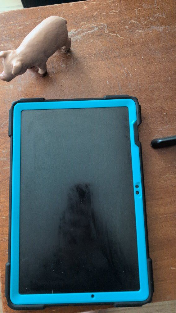 Samsung Galaxy A9 Tablet 64 GB lightly used