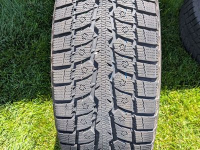 Snow tires