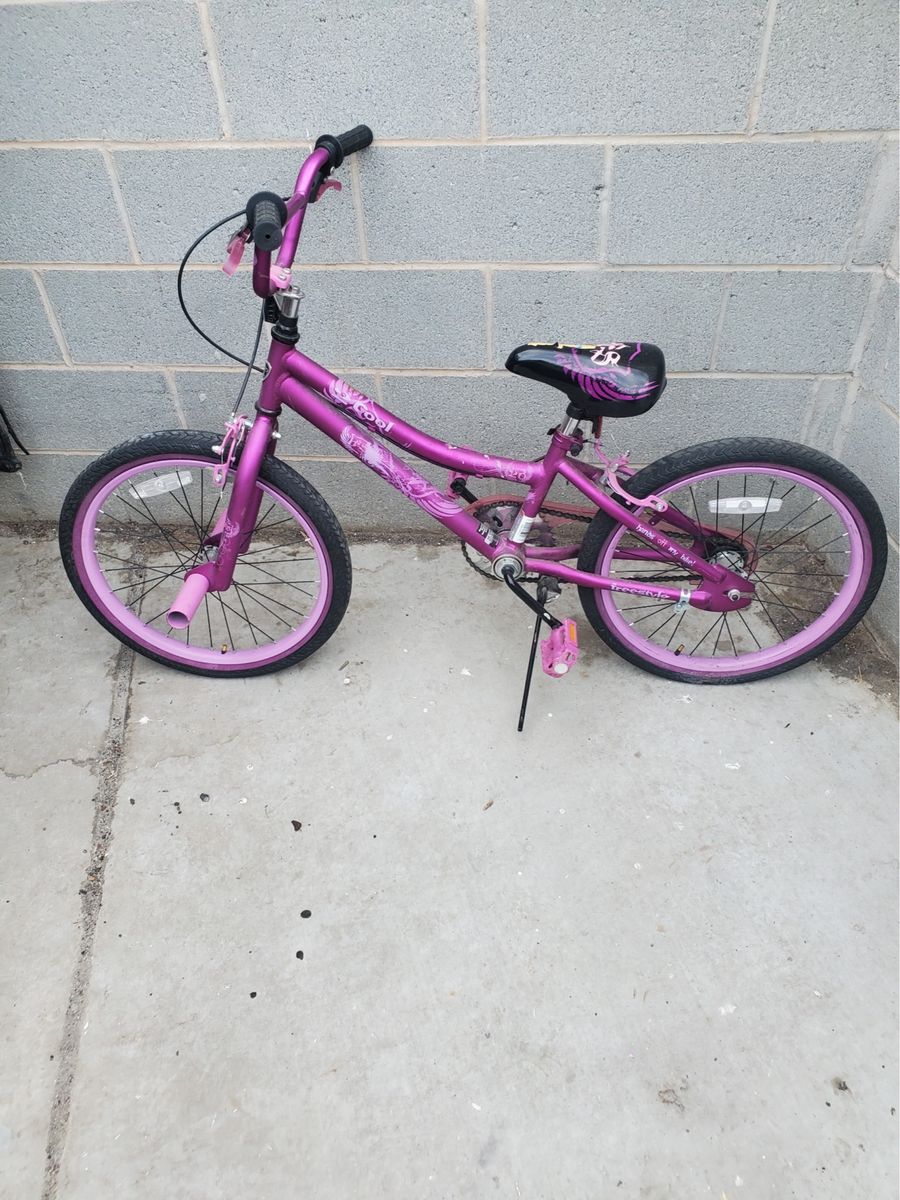Purple Kids Freestyle BMX Bike with Kickstand & Front Pegs