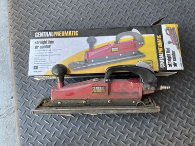 Central Pneumatic Straight Line Air Sander 62528 - Dual Piston, 3000 SPM, 1" Stroke