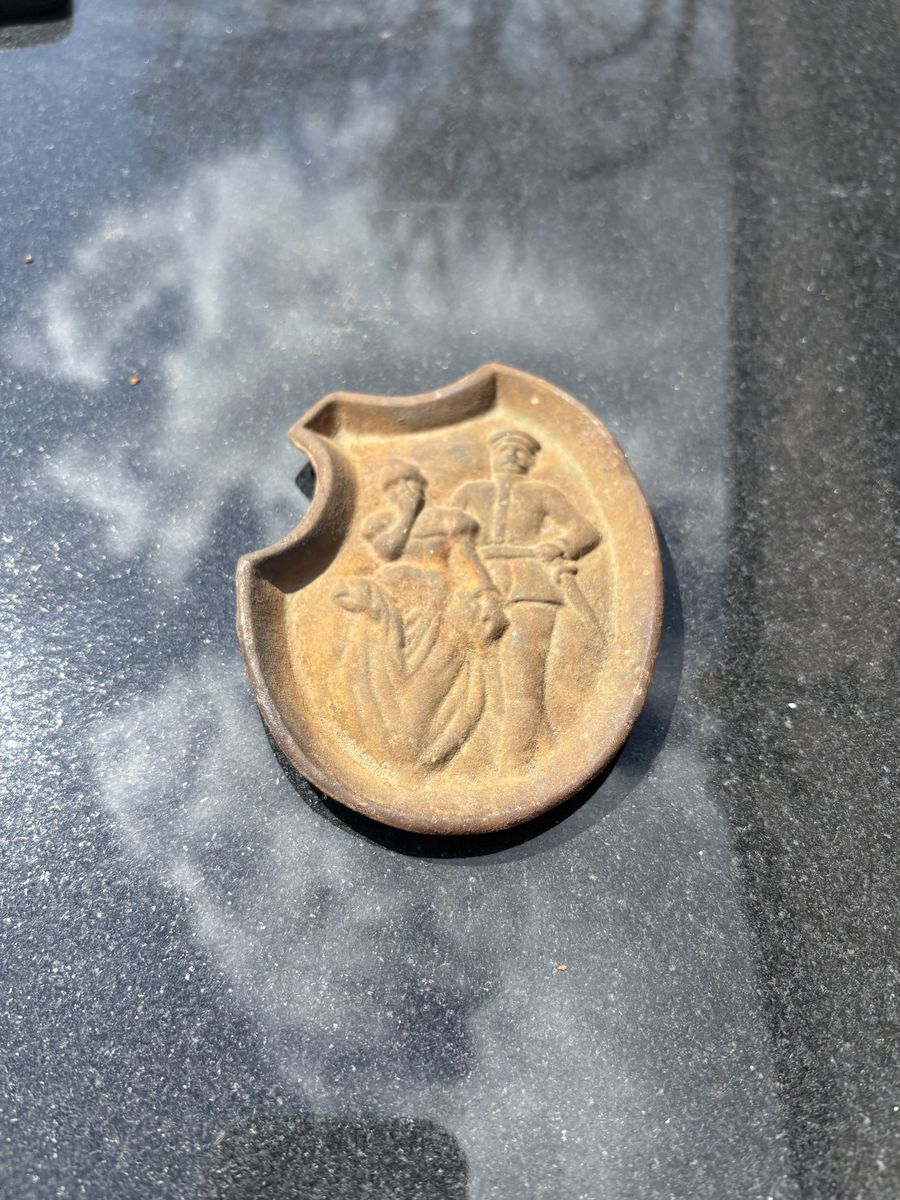 Vintage Ra Dees Hotternell Cast Iron Sad Iron Heat