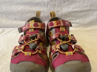 Keen Toddler 11 Hot Pink/Yellow Hiking Sandals