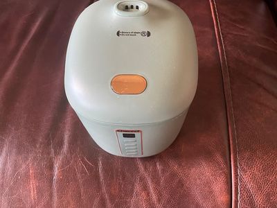 Rice Cooker - 5 Cup Size