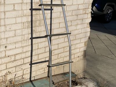 Van Ladder
