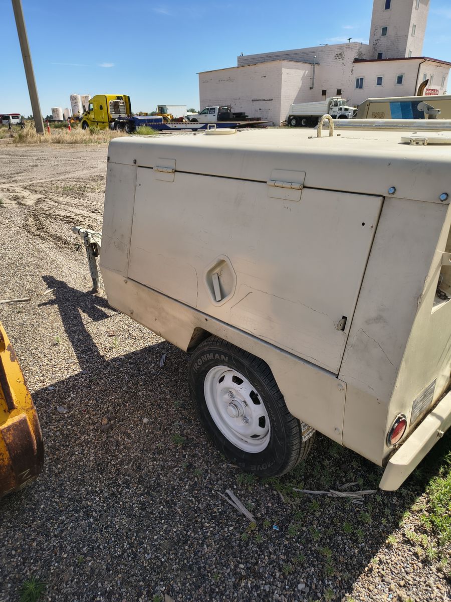 Multiquip 100 Air Compressor