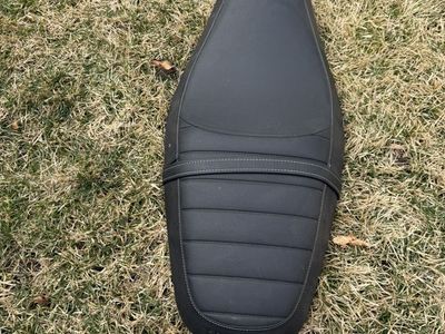 Triumph Bonneville T120 Seat