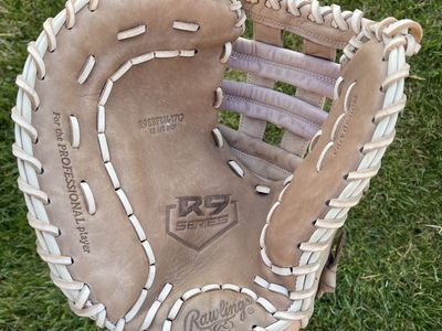 Rawlings R9 12.5 in. First Baseman’s Softball Glove
