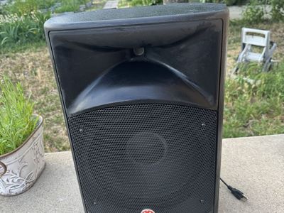 Harbinger VaRi Series V2112 Powered Multipurpose Two-Way Loudspeaker System