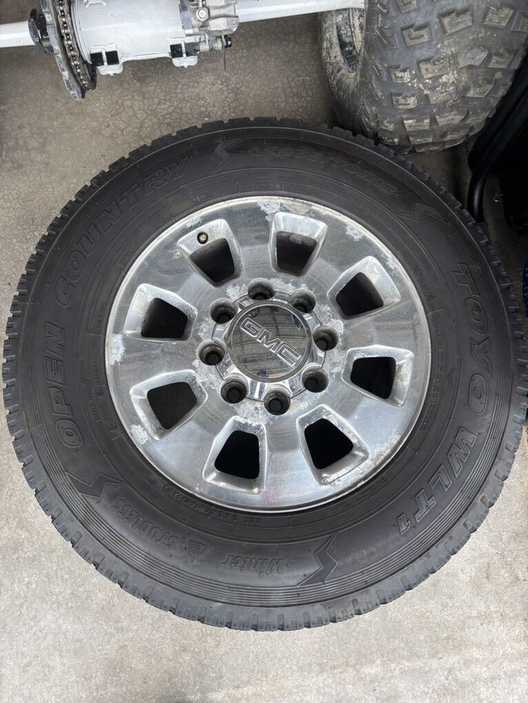 Toyo Open Country 265/70/r18