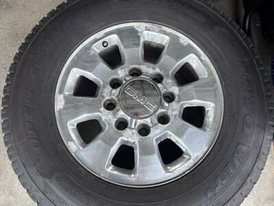 Toyo Open Country 265/70/r18