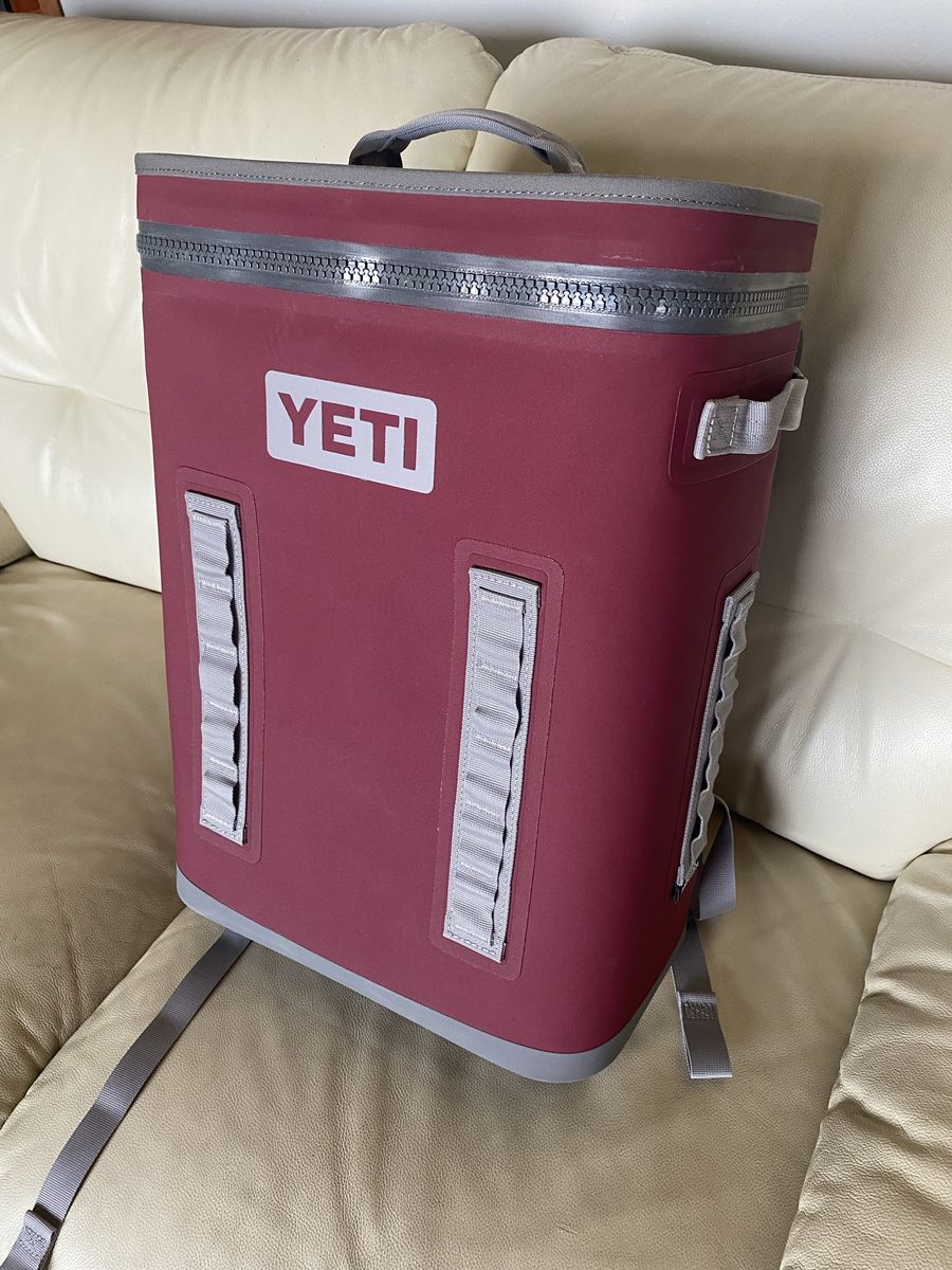 YETI Hopper Backflip 24 Soft Cooler - New!