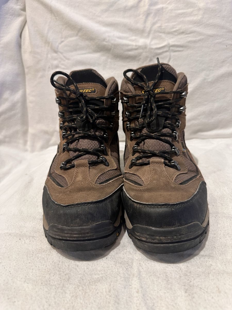 Hi-Tec men’s size 11.5 brown waterproof Leather/textile mid hiking boots