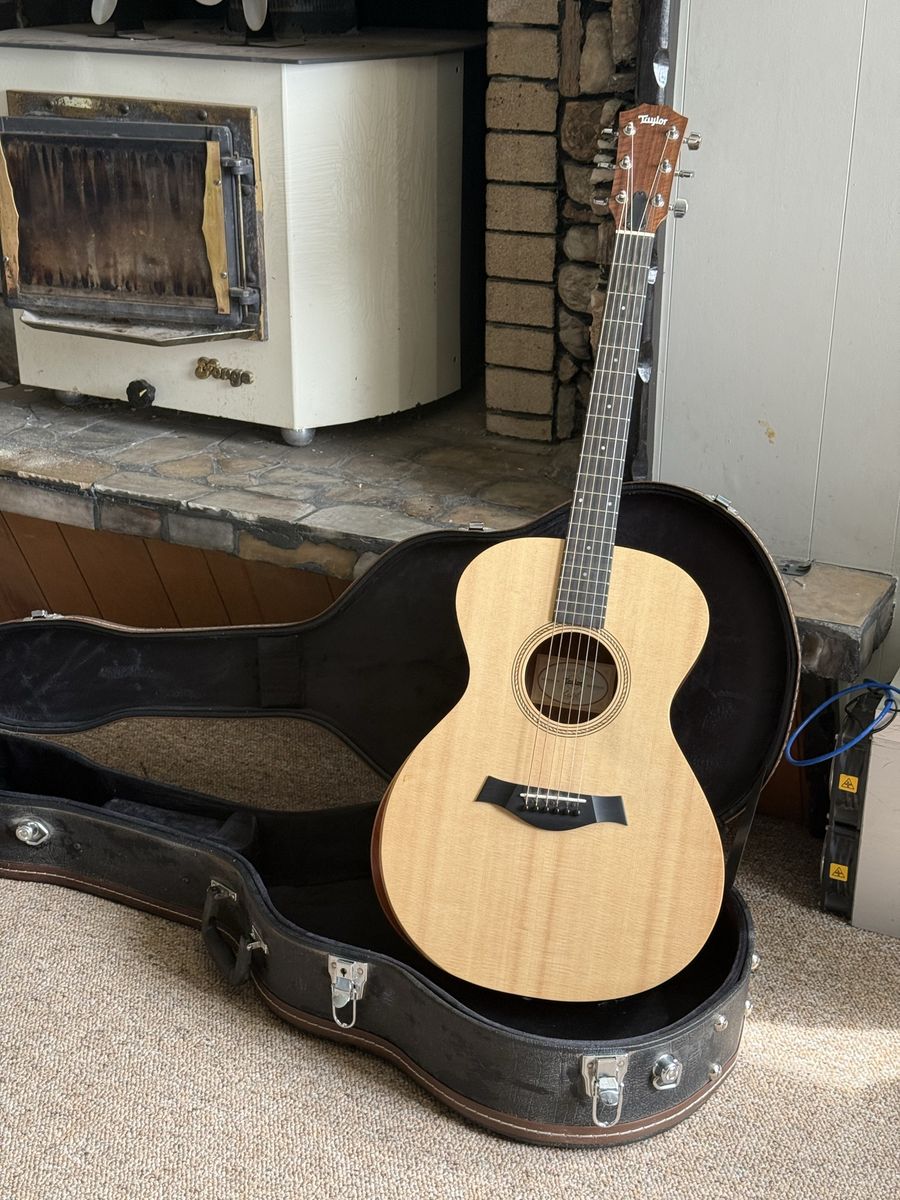 Taylor GS Mini-e Koa Acoustic-Electric Guitar - Excellent Condition with Hard Case