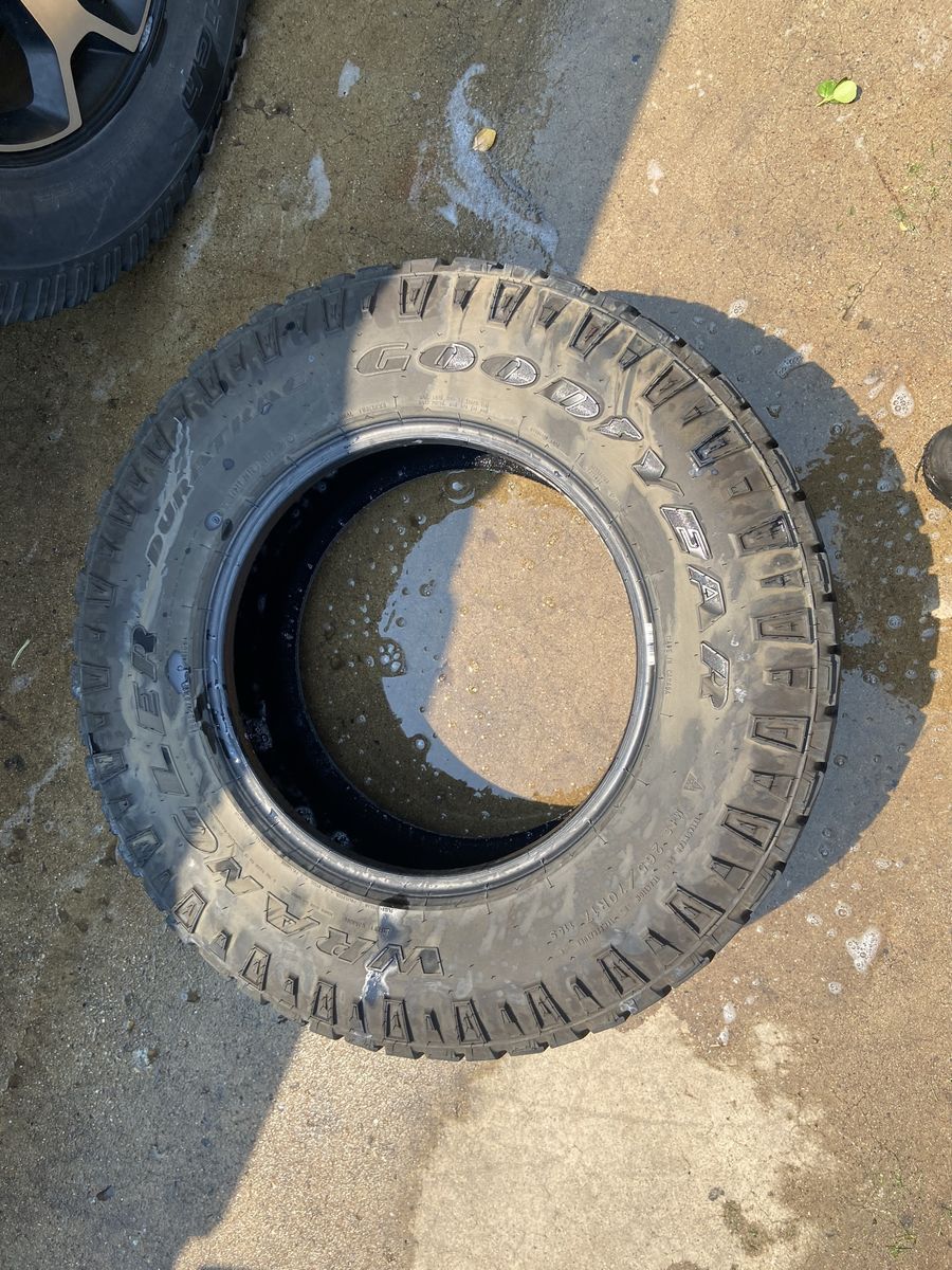Goodyear Wrangler DuraTrac 265/70R17 Used Tire 265 70 R17