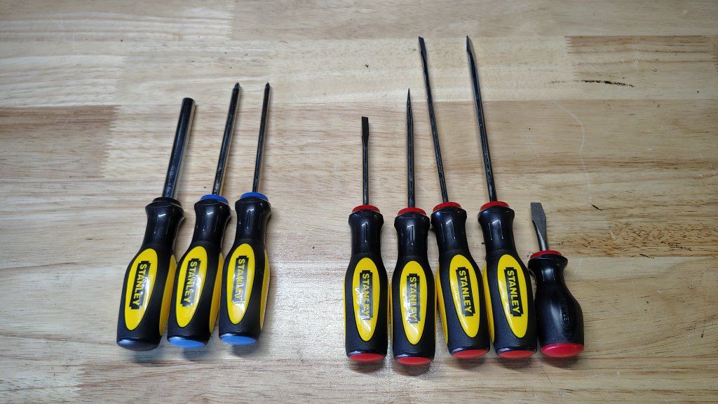 Lot of 12 Stanley Screwdrivers