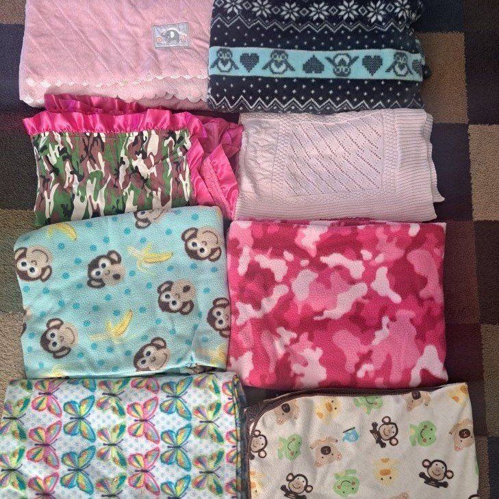 9 cute baby blankets and pillow