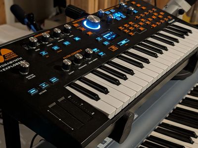 ASM Hydrasynth Explorer Synthesizer with polyphonic aftertouch