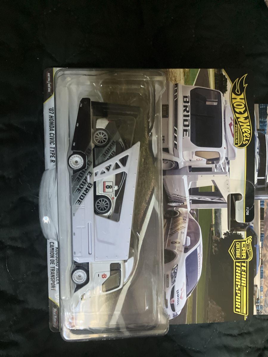 Hot Wheels Car Culture Team Transport '07 Honda Civic Type R & Kuusoku Hauler