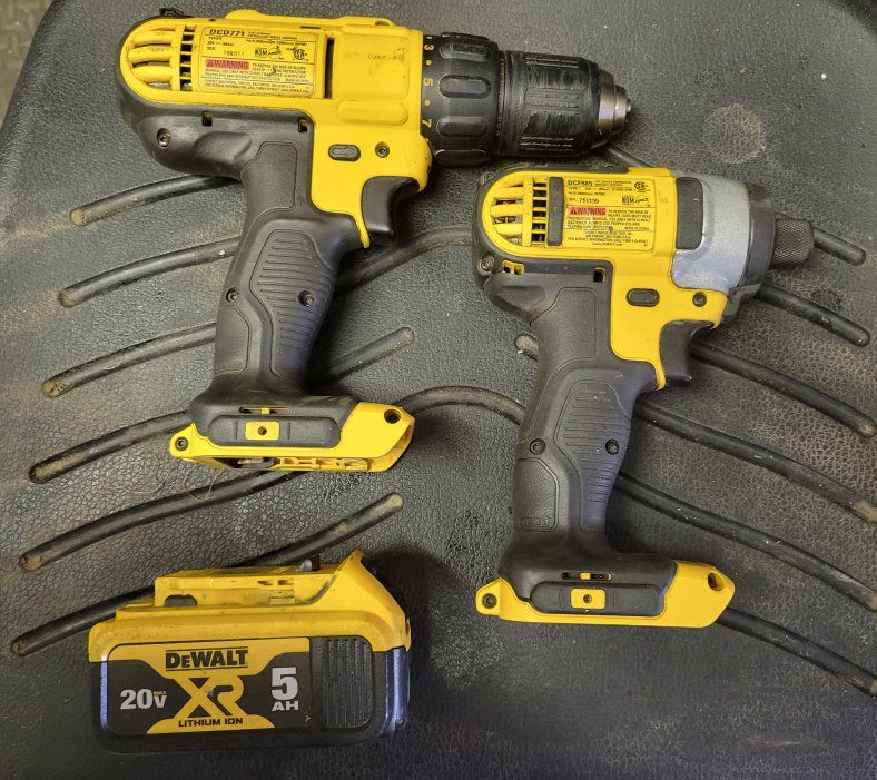 Dewalt 20v Drill and 1/4-inch Impact Driver