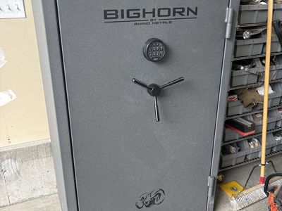 Rhino Metals Big Horn Gun Safe