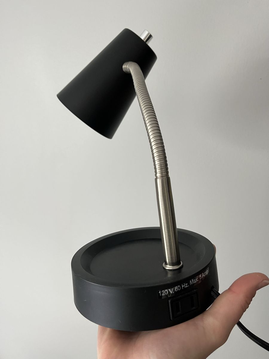 Lamp bedside/desk