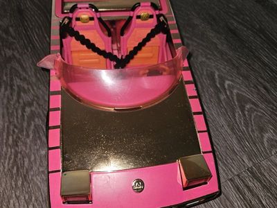 L.O.L. Surprise sports car