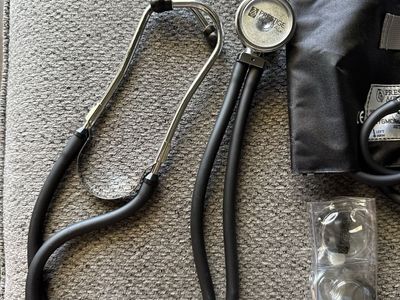 Prestige Medical Aneroid Sphygmomanometer & Stethoscope Kit - Black, Great Condition