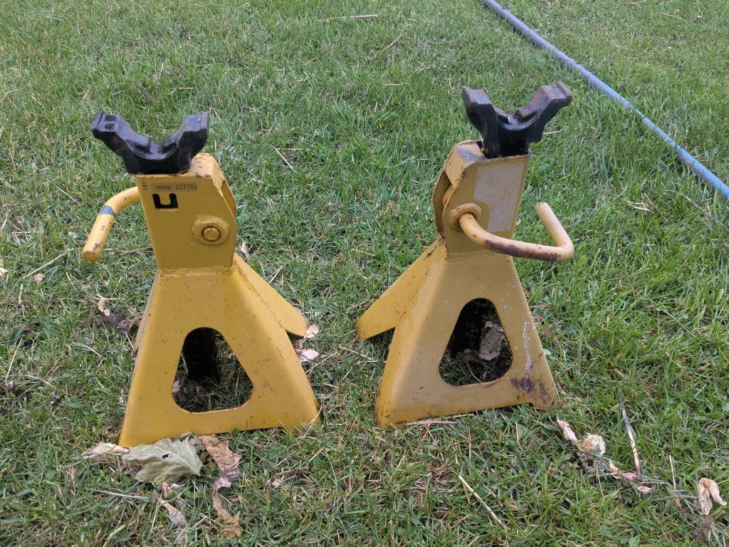 car/truck jack stands