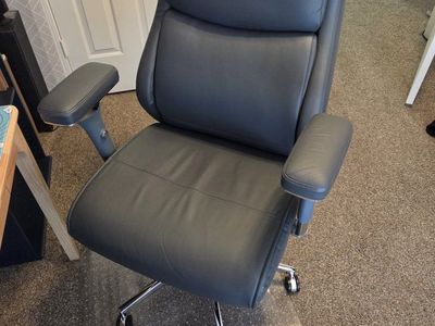 Leather Managers Chair