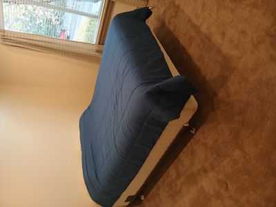 queen mattress and boxspring