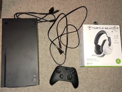 Xbox Series X in Carbon Black, Stealth 600 headphones, 1 Controller and HDMI and Power Cords.
