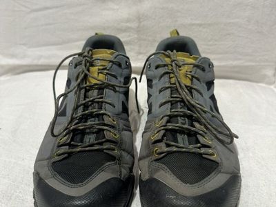 Salomon Men’s 10.5 Goretex Gray/Black Trail Shoes