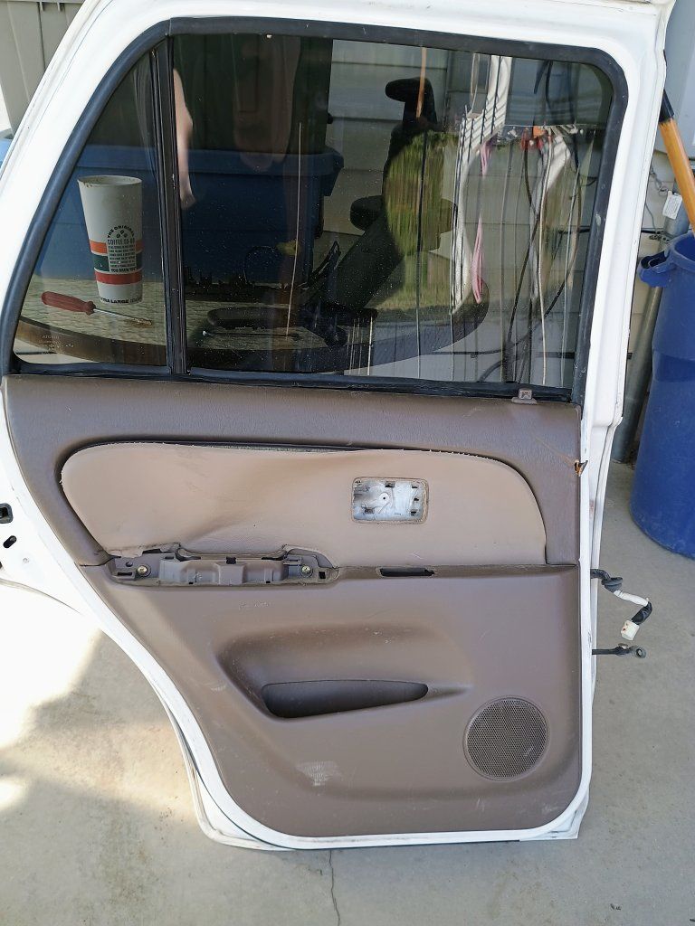 Main image 2