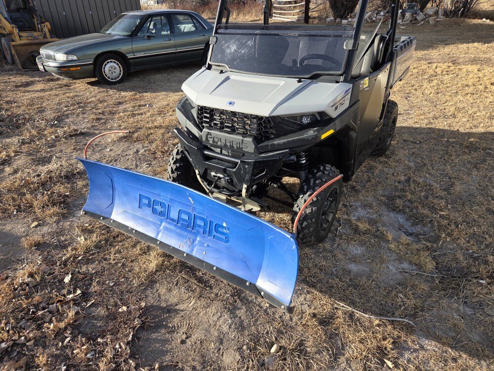 2024 Ranger 570 midsize