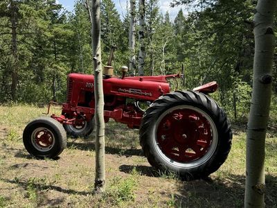 1955 international Farmall 300