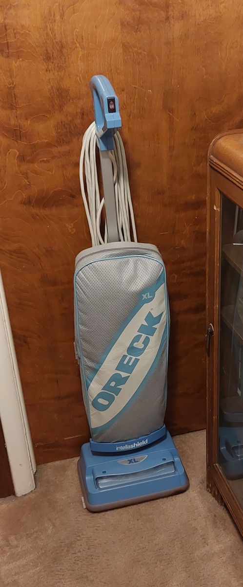 Oreck XL Vacuum Cleaner Blue 