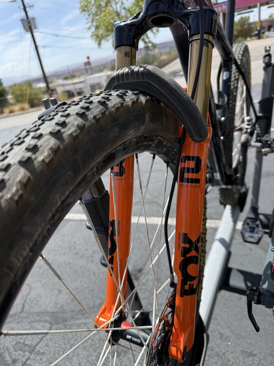 Fox Factory 32 Stepcast fork