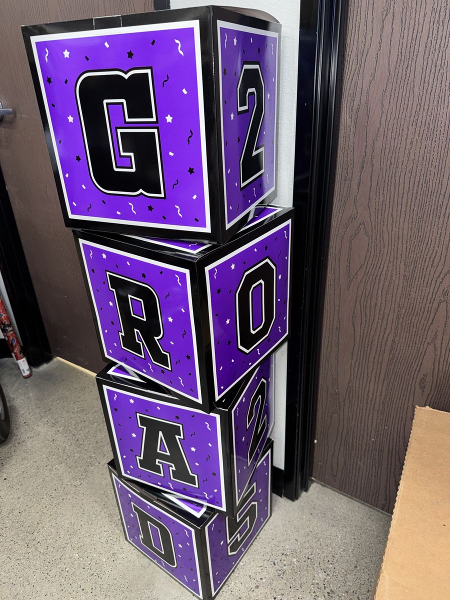 Purple Graduation Decorations
