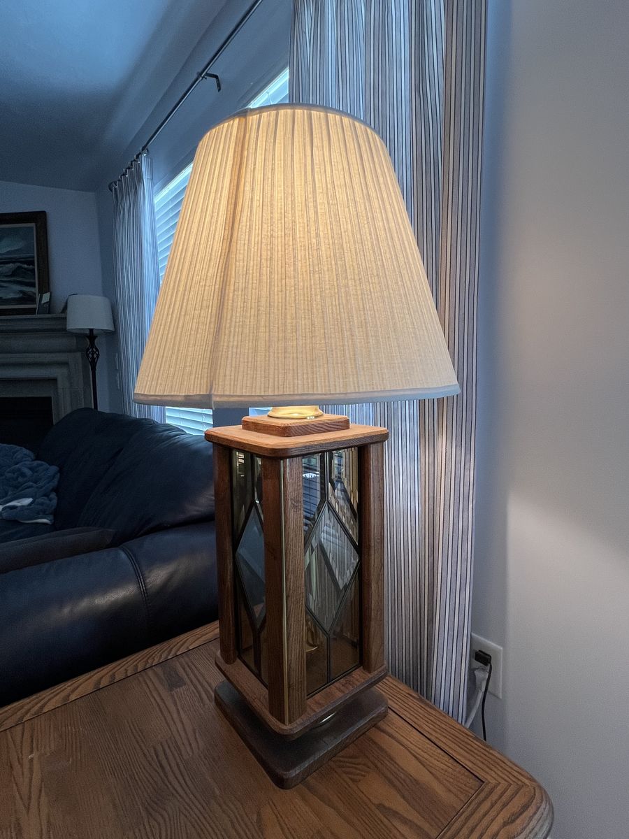 Table lamp