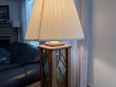 Table lamp