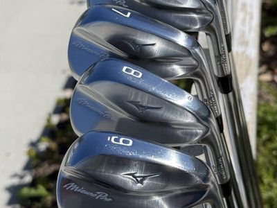Mizuno Pro 241 (PW-6) and Pro 245 (5-4)